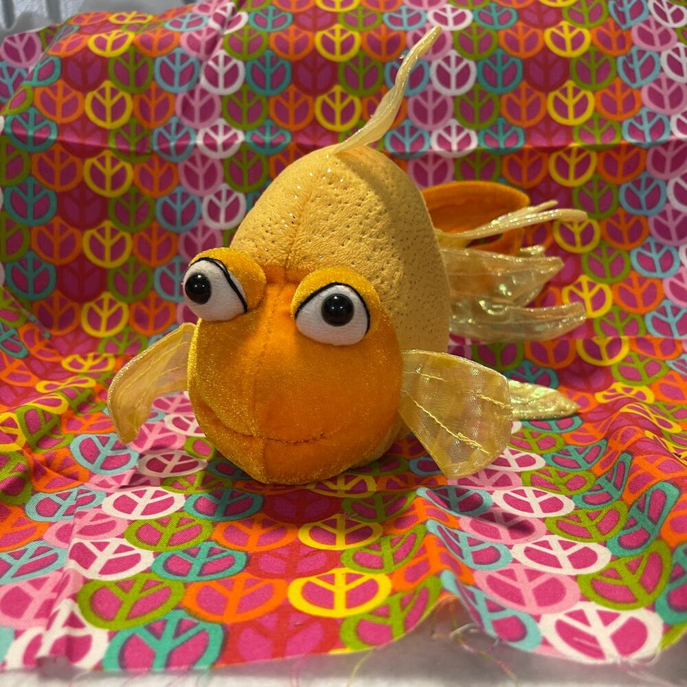 Webkinz Fantail Goldfish HM218 No Code Stuffed Plush Animal Pet